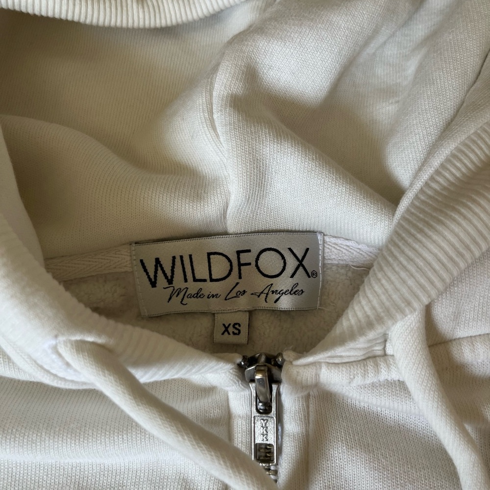 Wildfox with Roses - Picture 3 of 5